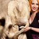 Illustration for article titled Sexy skeleton models are easily the weirdest thing youll see today